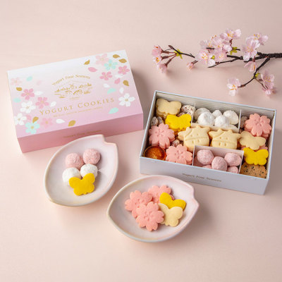 ヨーグルトさくらクッキー缶