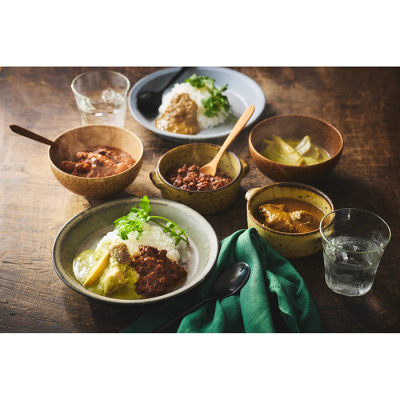 4種の味わい食べ比べ アジアンカレーセット