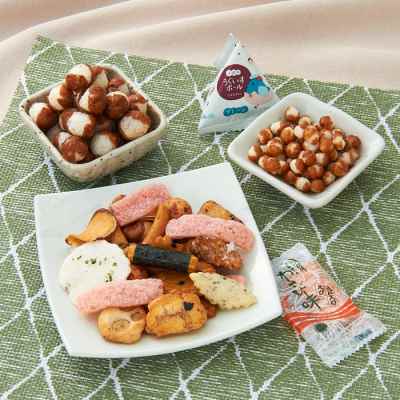 うぐいすボール＆神戸みなとや福袋