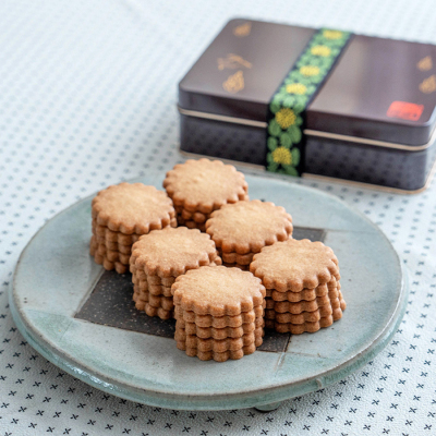 和三盆糖入りクッキー缶