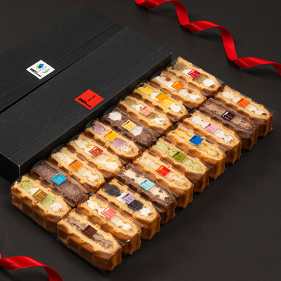 【11月限定】季節のワッフルケーキ20個セット(ソース付き)