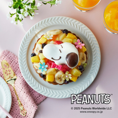 「ピーナッツ」スヌーピーのフラワーフルーツタルト