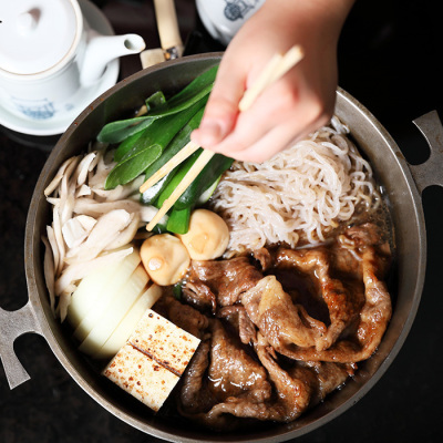 国産黒毛和牛すき焼きセット(野菜付)