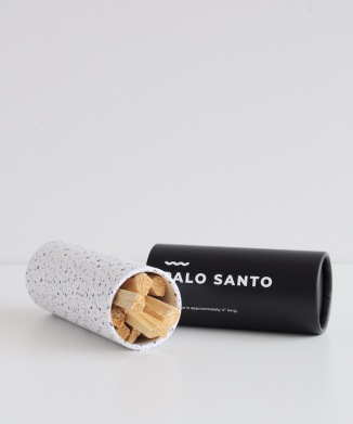 pretti.cool/Palo Santo