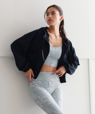 ダンボールニットUVカットクロップド丈パーカー