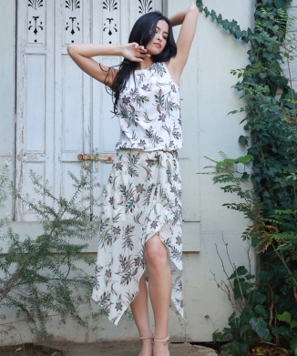 オリエンタルフラワー柄サロート