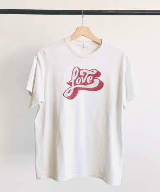 LOVE Tシャツ