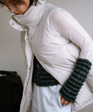 STAND COLLAR DOWN VEST
