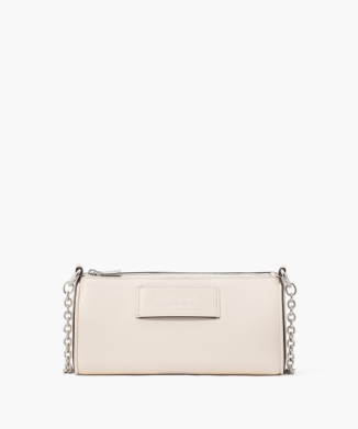 label smooth leather pochette