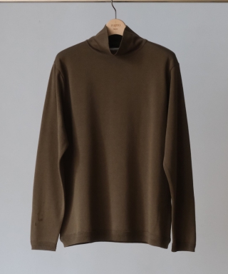 Turtle Neck Knit