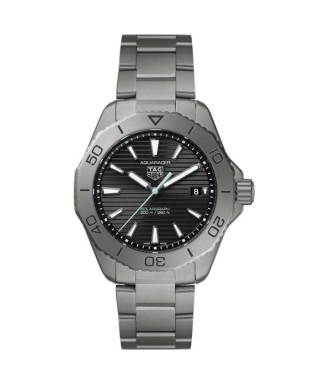 タグ・ホイヤー アクアレーサー プロフェッショナル200 ソーラーグラフ
