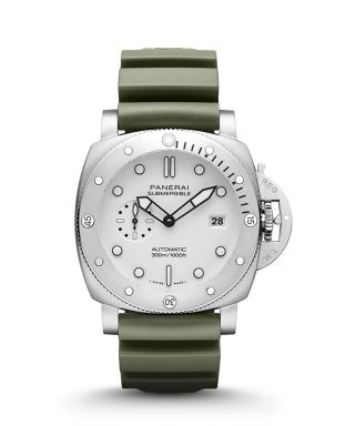 サブマーシブル クアランタ クアトロ