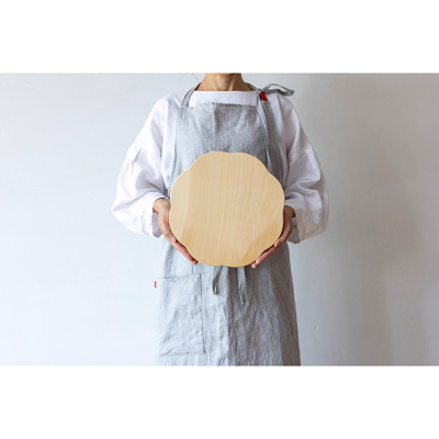 いちょうの木のまな板　花　M【期間限定】