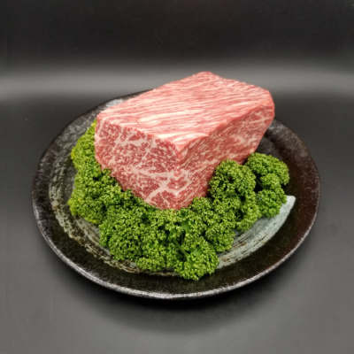 国内産黒毛和牛モモローストビーフ用ブロック≪クール便・冷蔵≫
