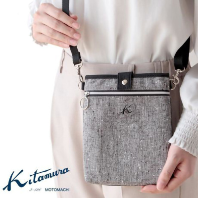 ショルダーバック グレー