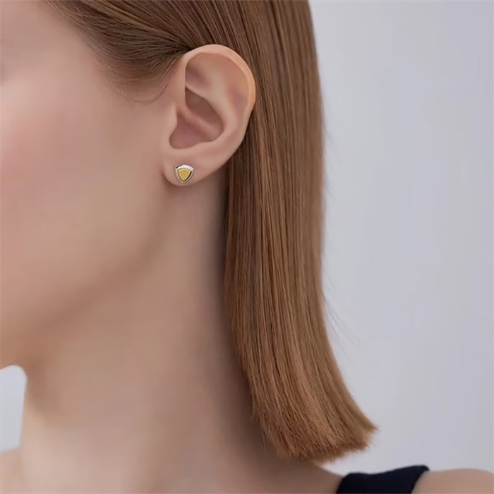 ホワイト 円形 ピアス(片耳用) 楽天市場】片耳 丸玉 ピアス 3mm レディース ホワイトゴールド