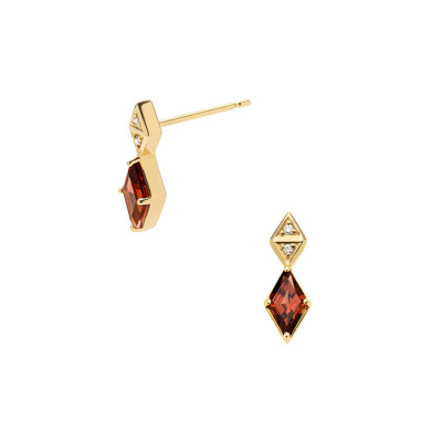 ガーネット ピアスAGVA1600GN