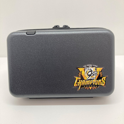 リーグ優勝記念ポーチ ガンメタリック（3401200）【阪神タイガース リーグ優勝記念ロゴ入り】