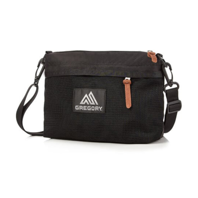 ENVELOPE SHOULDER PLUS BLACK