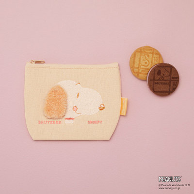 スヌーピー meets ブリュイエール もこもこ刺繍ポーチ(パステルオレンジ)＜1月21日から1月25日お届け＞