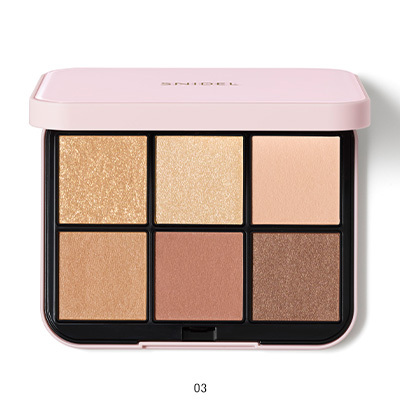 「スナイデルビューティー〈SNIDEL BEAUTY〉」アイデザイナーn