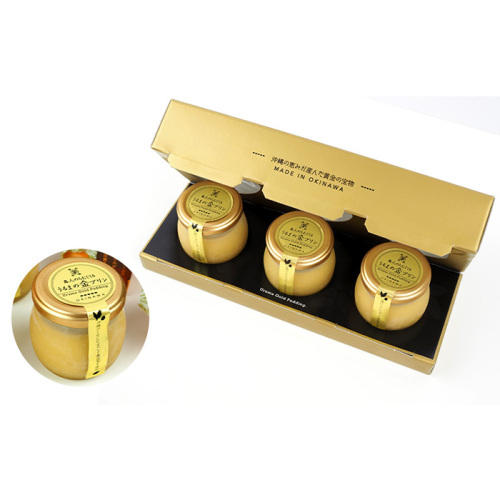 ゴールドの箱に入った黄金茶屋の「うるまの金プリン3個セット」