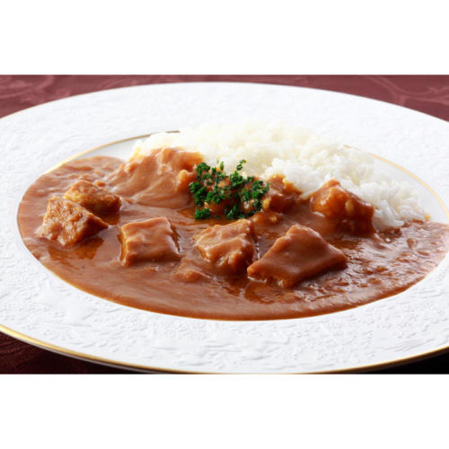 「ホテルオークラ」の「黒毛和牛ビーフカレー」