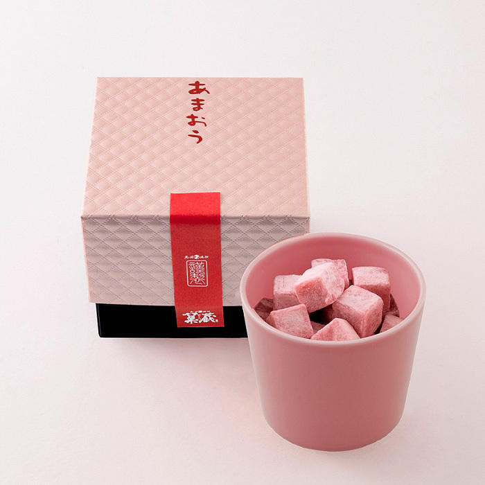 「九州焼酎菓蔵」あまおうチョコ 波佐見焼入.jpg