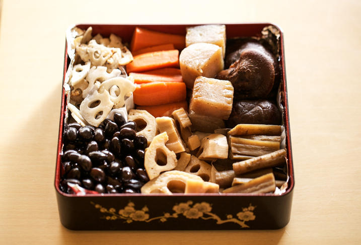 煮物が入ったお重