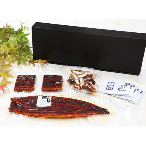 黒い箱に入った魚の北辰の「「焼津冷蔵」国産うなぎ詰合せセット」