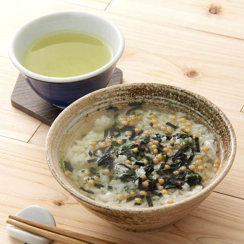 ベージュの茶碗に入った山本山の「茶づけ・煎茶TB詰合せ」