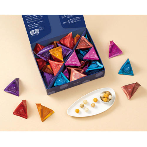 ネイビーの箱に入ったこめまりの「アソート24袋」