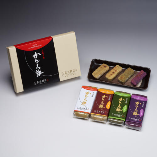 皿にのせたかんころ餅とパッケージ