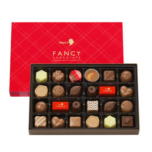 赤い化粧箱にチョコレートが24粒詰め合わせになっている