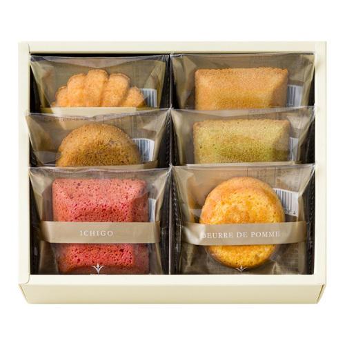 ボックスに並んだ6種類の焼き菓子