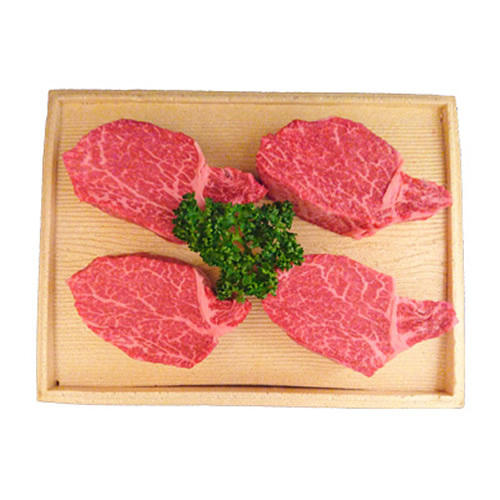 精肉専門店つの田 国内産牛肉ステーキ用(ヘレシャトーブリアン) 4枚