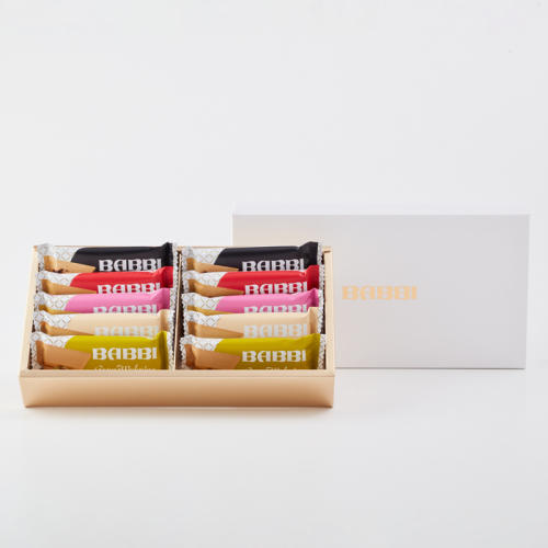 個包装のウエハース菓子が10個入ったギフトボックス。