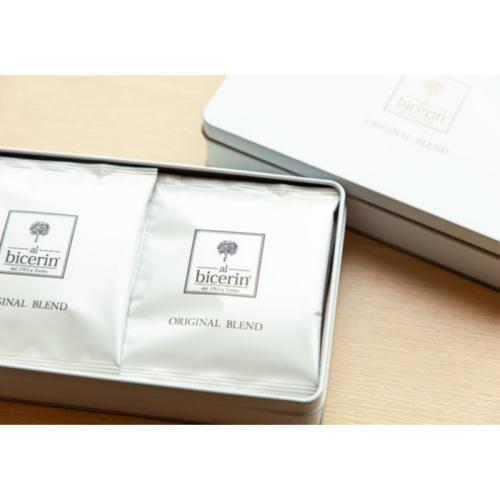 白い缶に入ったビチェリンの「Bicerinオリジナルブレンド ドリップパックギフト缶」