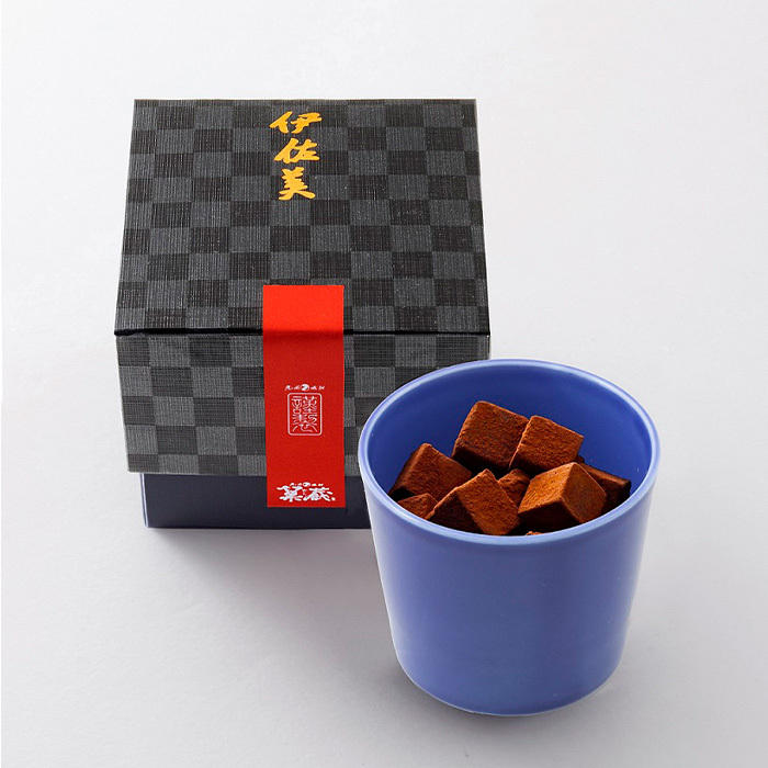 「九州焼酎菓蔵」伊佐美焼酎チョコ 波佐見焼入（スイート）.jpg