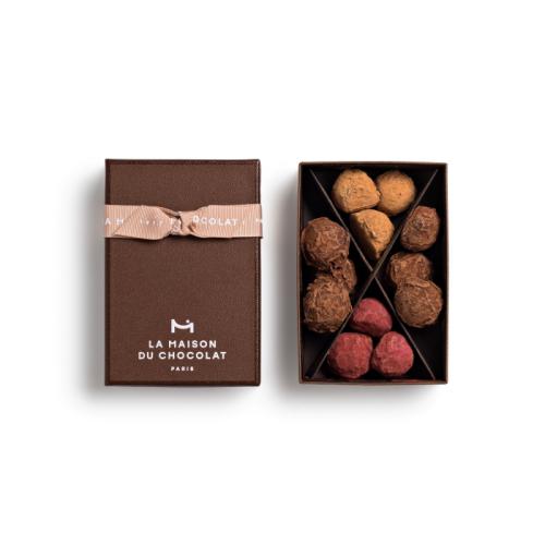 化粧箱に、3種類のトリュフチョコレートが詰め合わせになっている