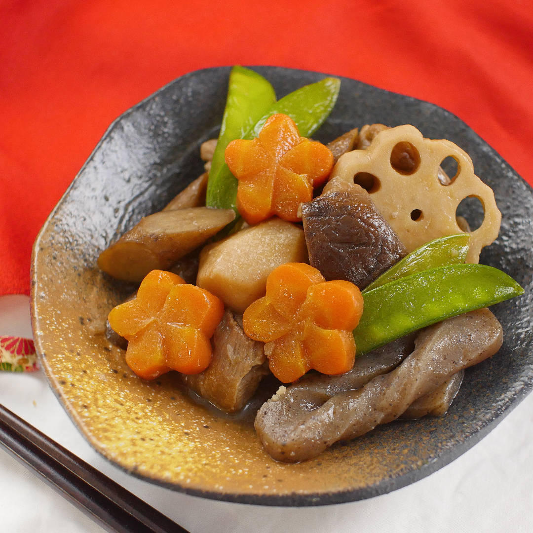 お皿にのった基本の筑前煮