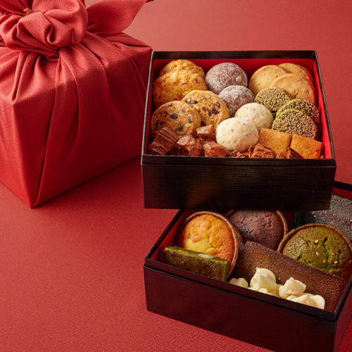 「京のこころを贈る洋菓子 一善や」の「京の花結び二段重」