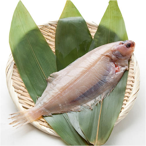 かごにのった塩干魚 大一 笹かれい