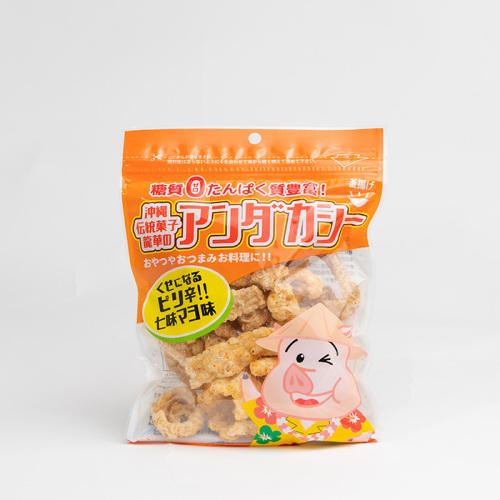 「龍華」の「アンダカシー ピリ辛七味マヨ味」が置かれている