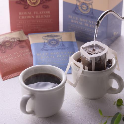 白いカップに入ったロイヤルフレーバーの「ドリップコーヒーギフト」
