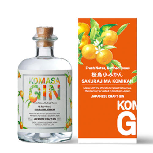 KOMASA GIN 桜島小みかんのボトルとパッケージ