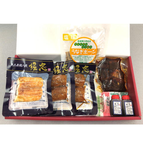 箱に入っている堀忠の手焼き鰻バラエティーセット