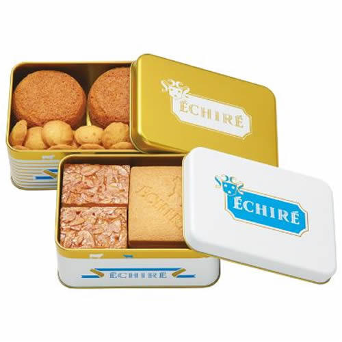 白い缶と金色の缶に、それぞれ焼き菓子が2種類ずつ詰め合わせになっている