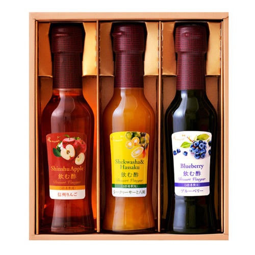 ベージュの箱に入ったオスヤの「飲む酢デザートビネガー 150ml 3本詰合せ」