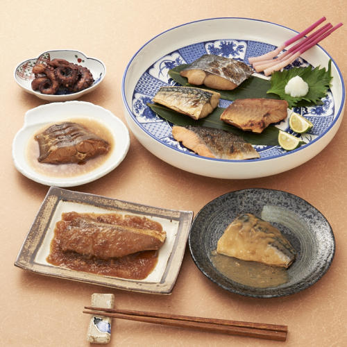 お皿にのった「魚道楽」レンジで簡単！焼魚・煮魚バラエティーセット
